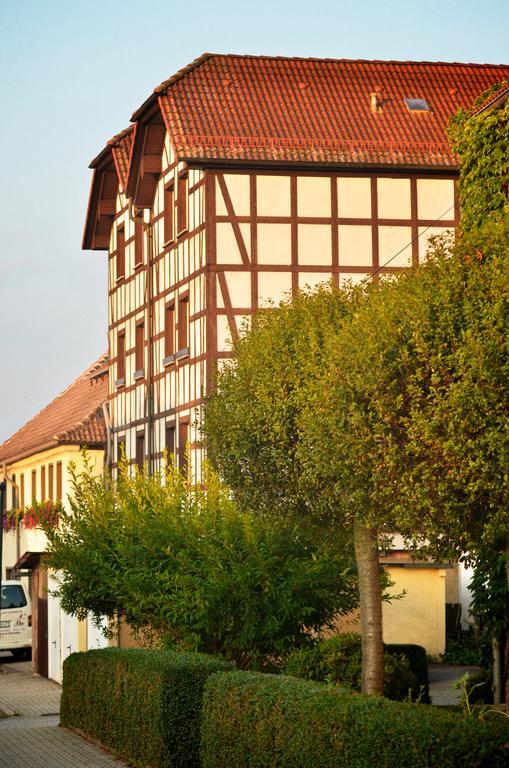 Adler Golf-& Tagungshotel Harth-Poellnitz Exteriör bild