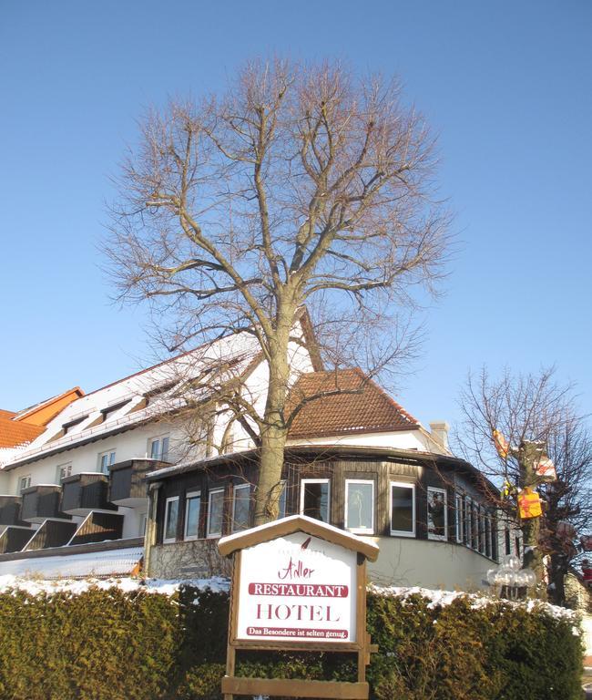 Adler Golf-& Tagungshotel Harth-Poellnitz Exteriör bild