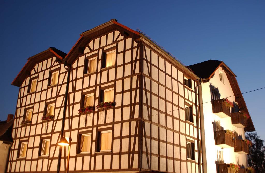 Adler Golf-& Tagungshotel Harth-Poellnitz Exteriör bild